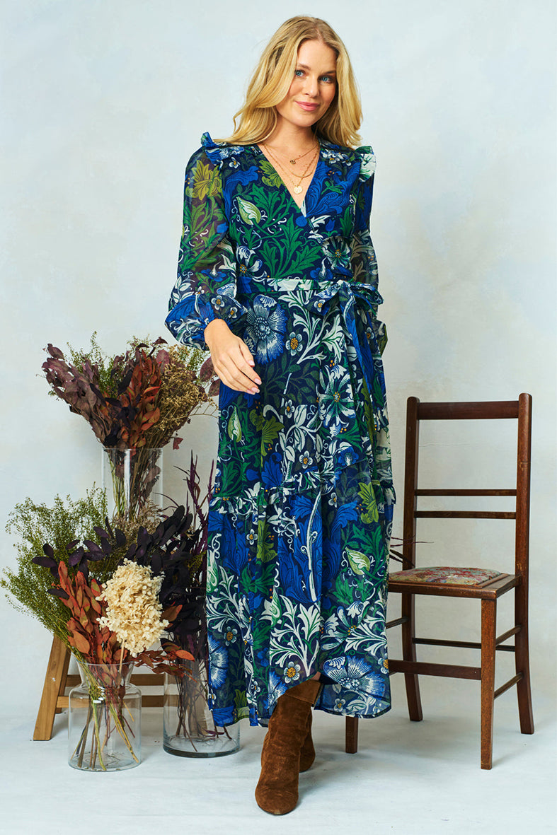Hope & Ivy Chrysanthemum Blue Floral Pattern Maxi Dress