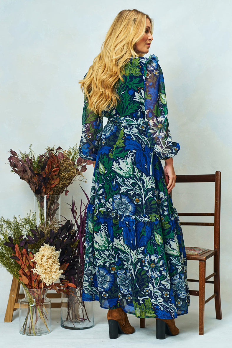 Hope & Ivy Chrysanthemum Blue Floral Pattern Maxi Dress